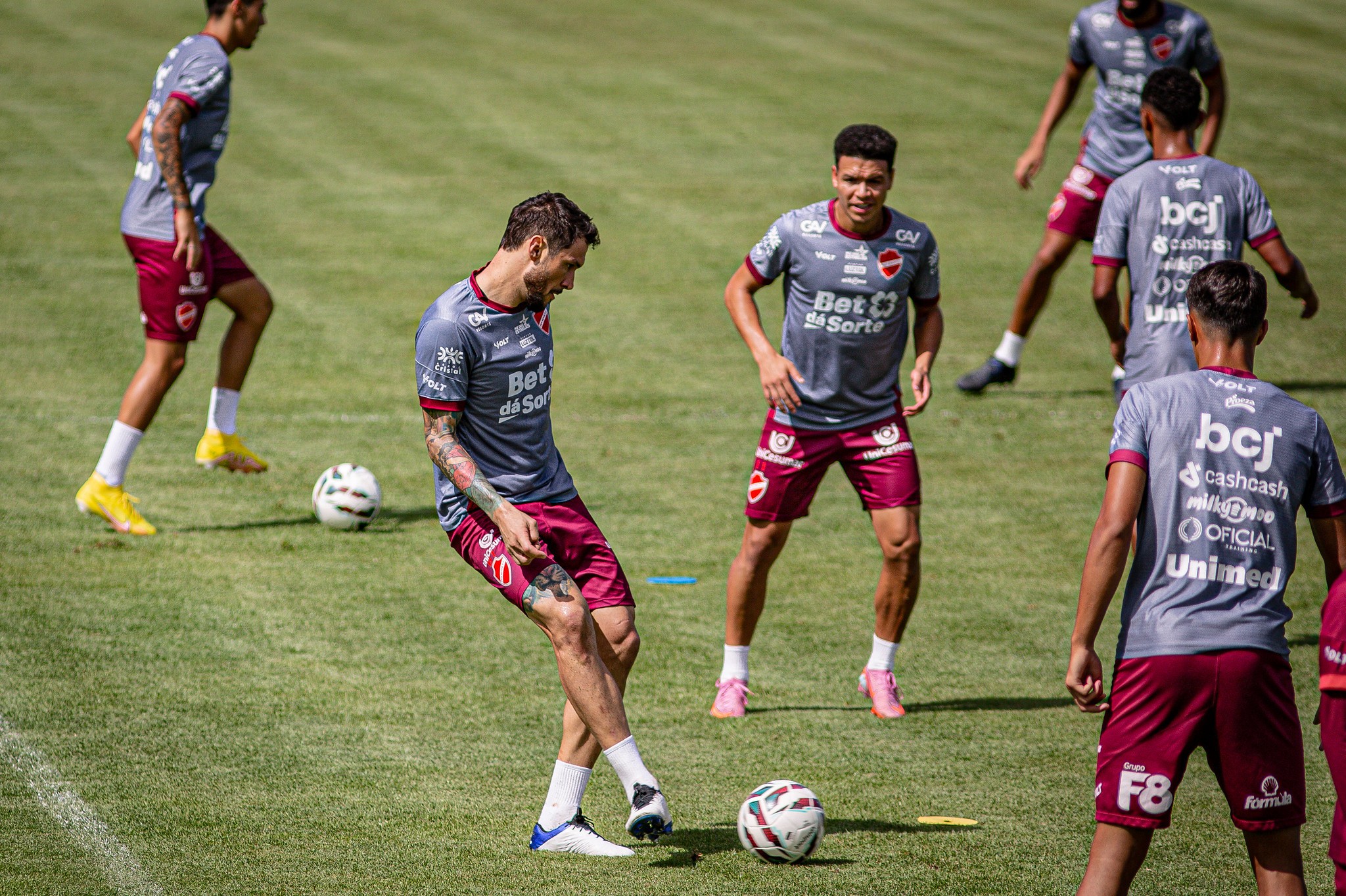 Tiago Pagnussat diz que já vê evolução no Vila com Guto Ferreira e projeta nova dupla de zaga