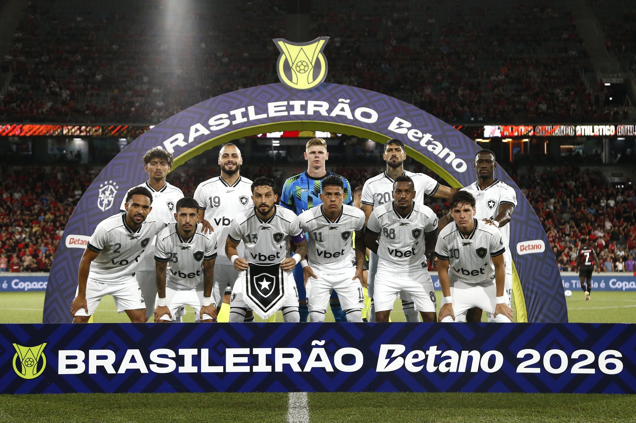 Atuações do Botafogo: Arthur Cabral, Bastos e Raul são os piores em derrota; dê suas notas