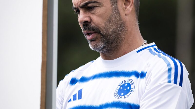 Escalação do Cruzeiro: Kaio Jorge retorna, e Artur Jorge tem dúvidas para estreia; veja provável time
