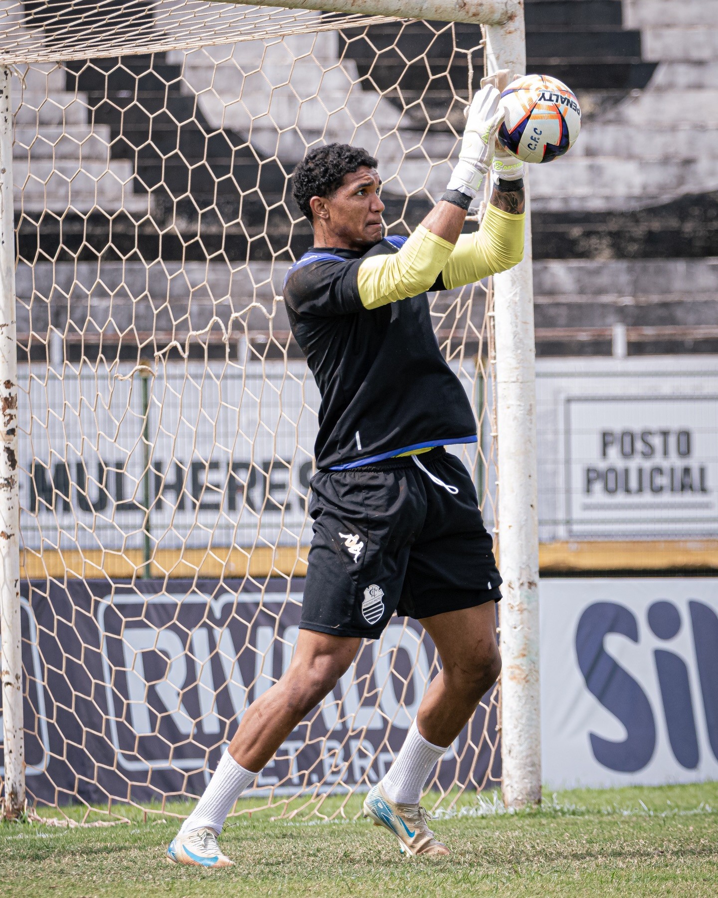 Goleiro diz que Comercial corrigiu erros contra Lemense para sequência da A4