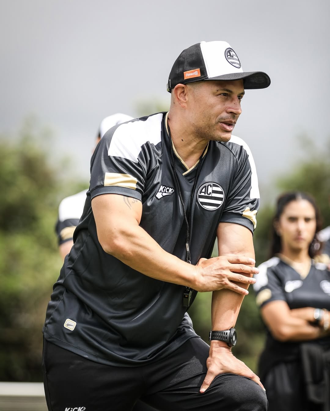 Alex projeta Série B equilibrada e adota cautela sobre playoffs: “Para quem assiste vai ser maravilhoso”