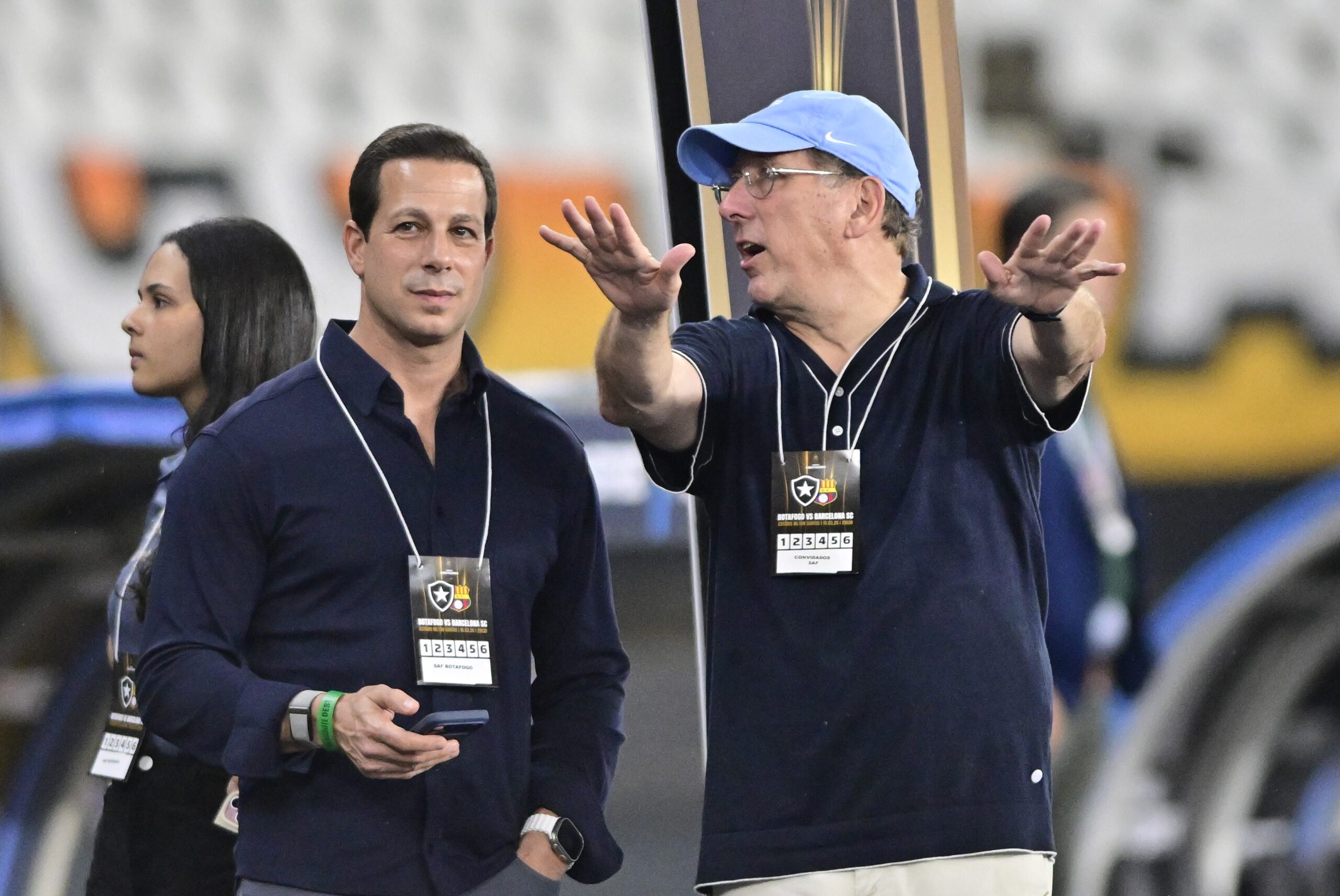 SAF Botafogo pede que decisões judiciais em processo com Eagle sejam mantidas até avaliação da arbitragem