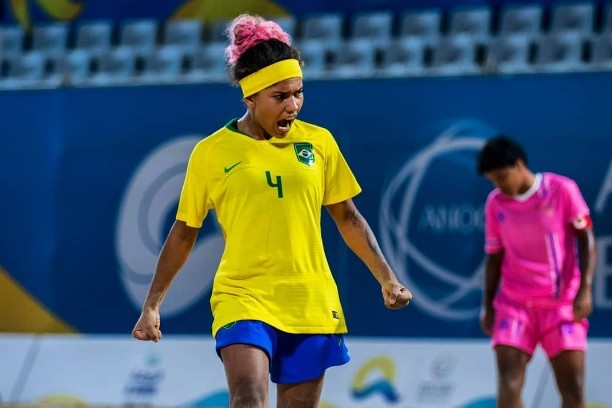 Adriele Rocha é convocada para a Seleção Brasileira de Futebol de Areia