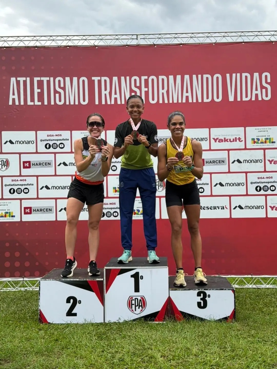 Santistas conquistam ouro e bronze no Circuito Paulista Open de Atletismo
