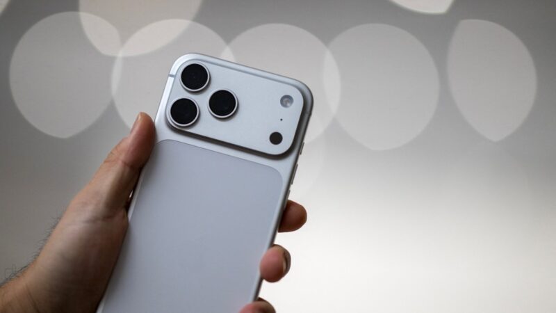 Leilão da Receita tem iPhone 17, MacBook Air, videogames e vinhos; veja lances a partir de R$ 100