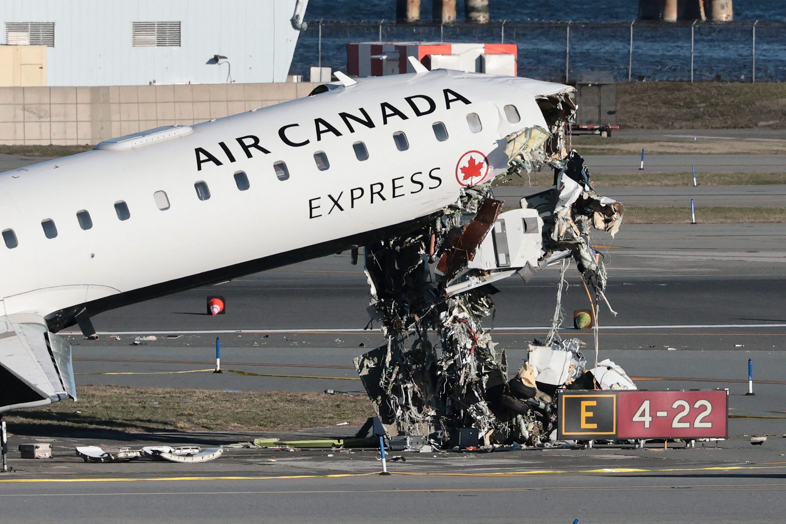 Pilotos alertaram sobre segurança no aeroporto LaGuardia antes de acidente com mortes: ‘Façam alguma coisa’
