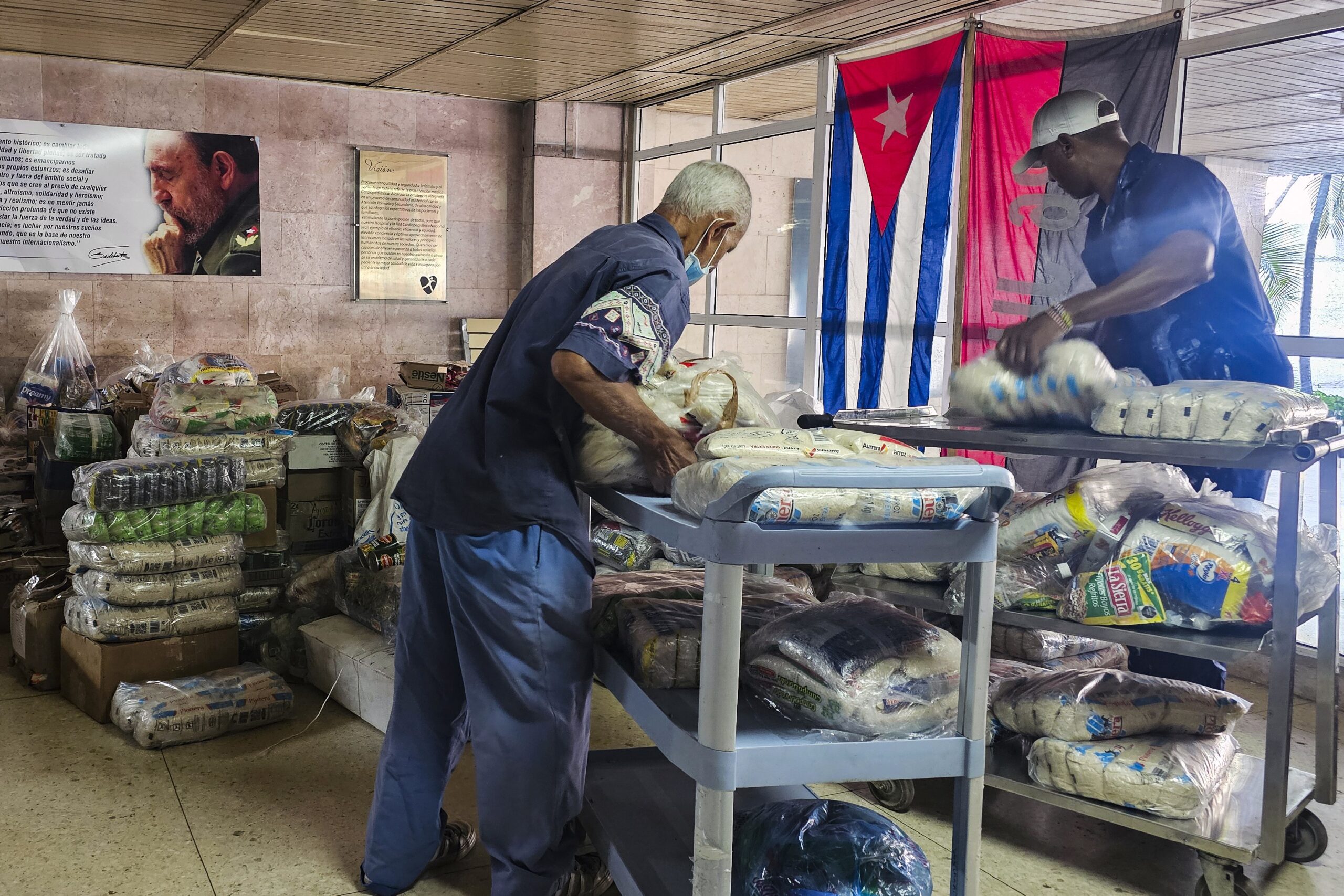 Barcos com voluntários que levavam comida para Cuba desaparecem no Caribe; México faz buscas