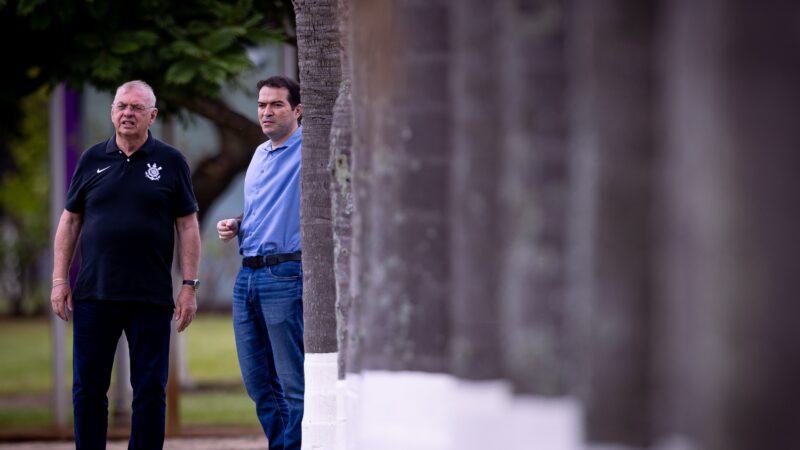 Corinthians encerra negociações por Arthur Cabral e Renê e não trará mais reforços na janela