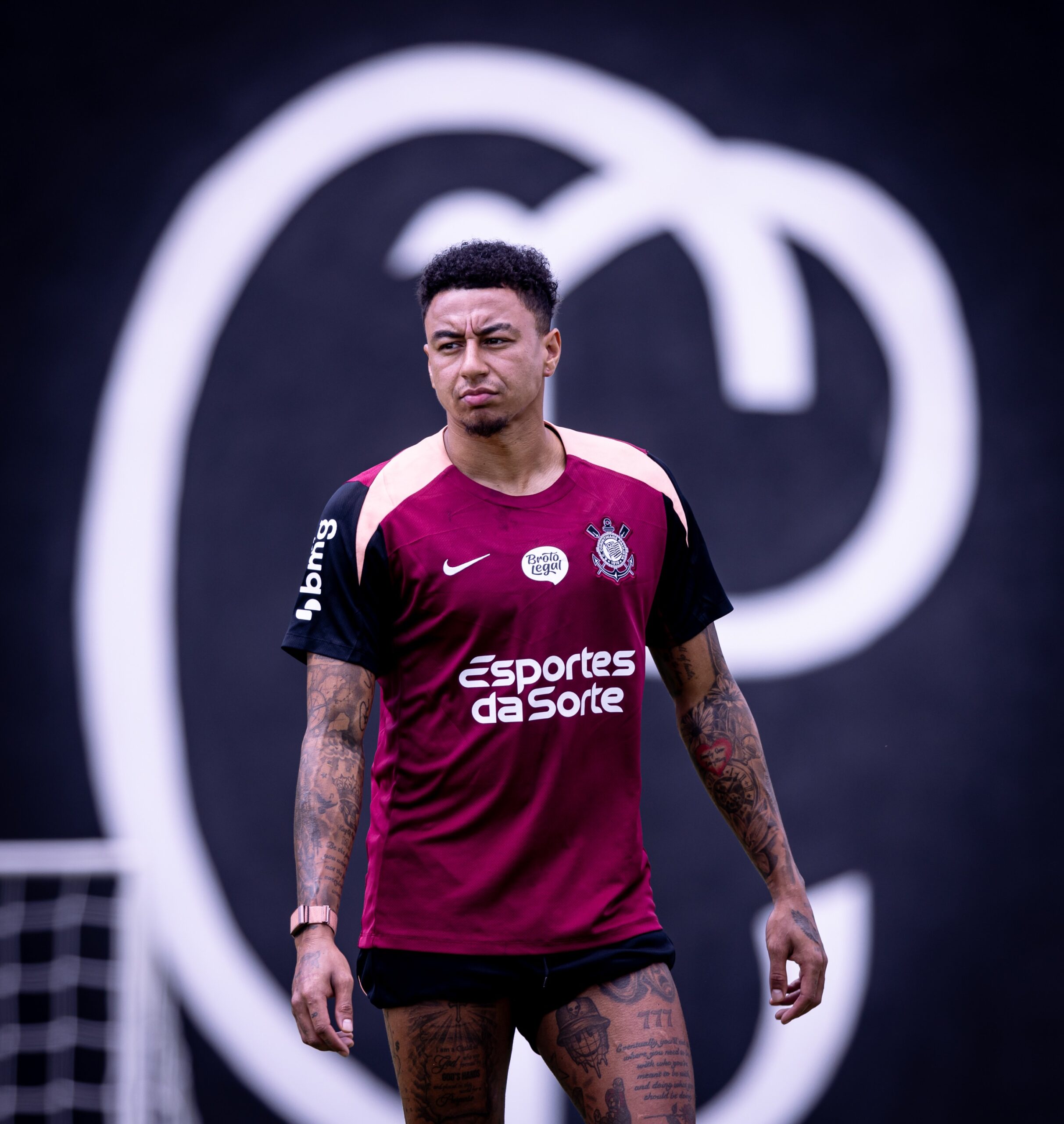 Corinthians adota cautela por estreia de Jesse Lingard: “Mais uns dez dias de preparação”