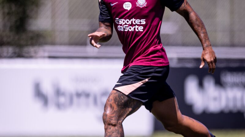 Escalação do Corinthians: Dorival finaliza preparação para enfrentar o Santos na Vila Belmiro