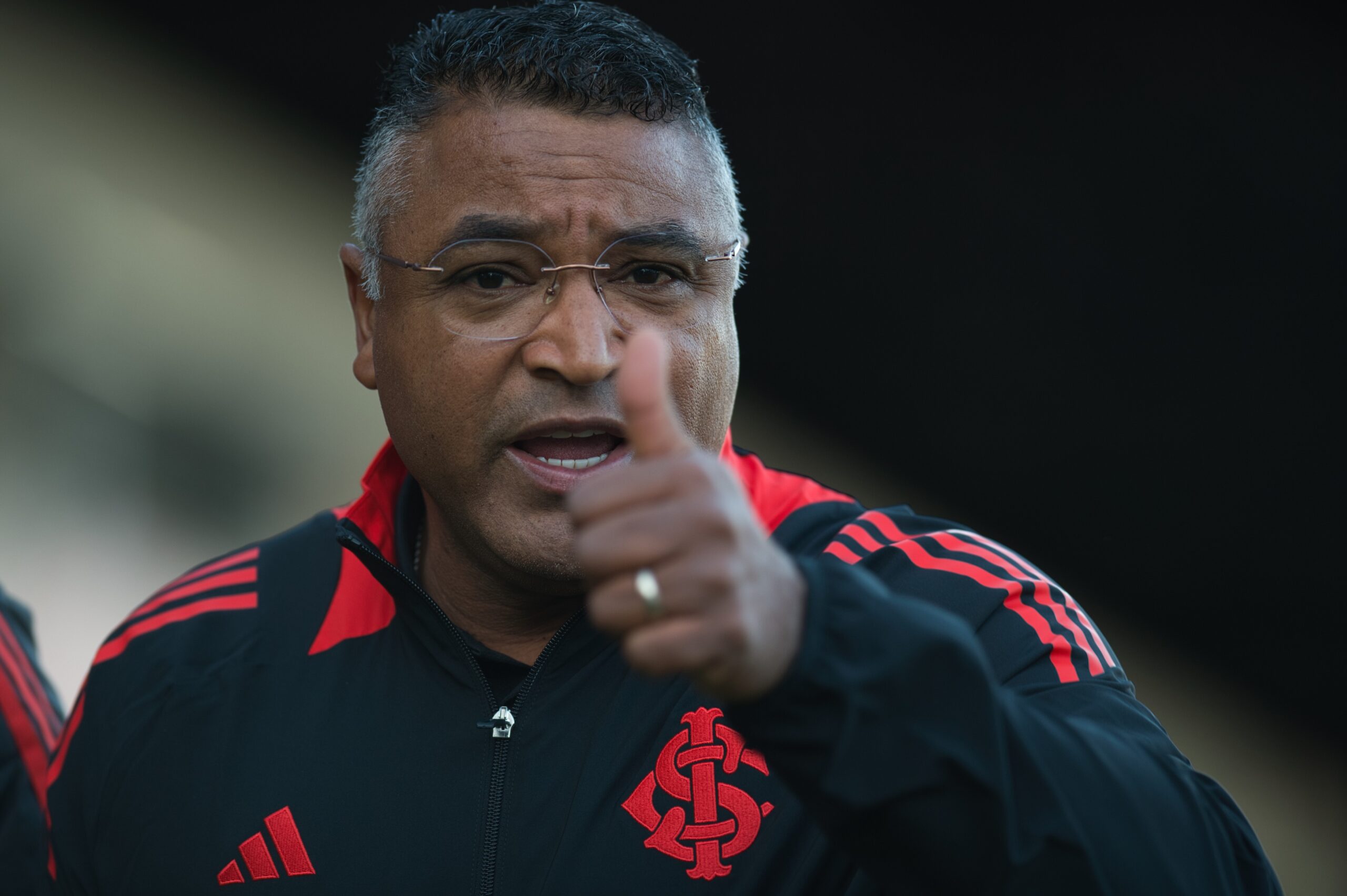 São Paulo fica perto de contratar Roger Machado e espera técnico nesta terça-feira