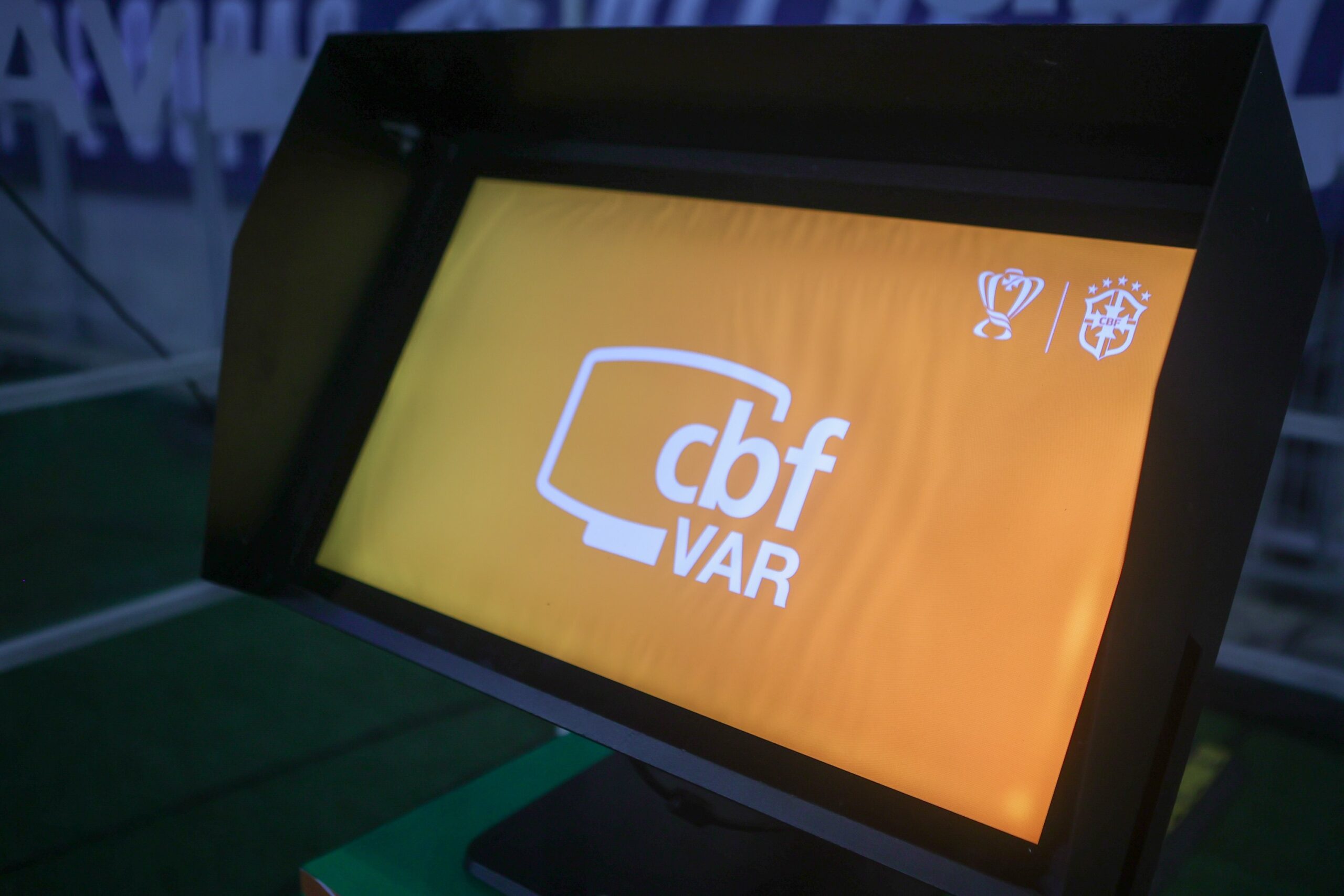 Com apoio da CBF, FFAC anuncia uso inédito do VAR na decisão do Campeonato Acreano