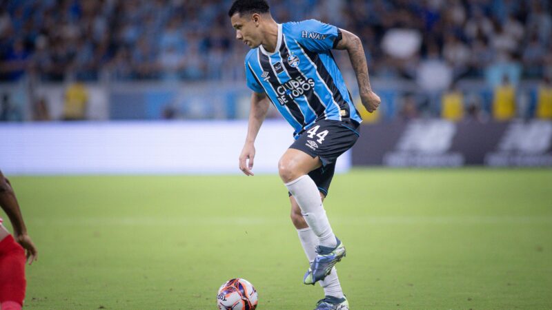 Destaque do Gre-Nal, zagueiro do Grêmio se firma e é observado por clube da Premier League