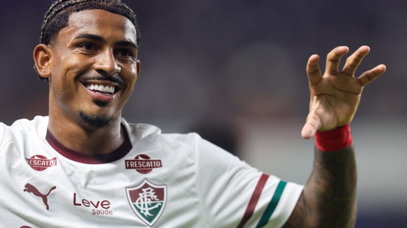 Sob pressão da concorrência, John Kennedy volta a marcar e é o único do Fluminense em todos os jogos de 2026