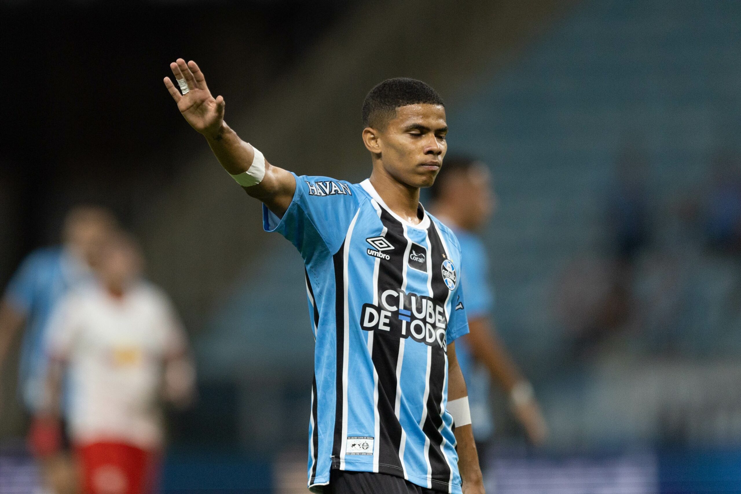 Análise: os três pontos que explicam as vaias do torcedor no empate do Grêmio