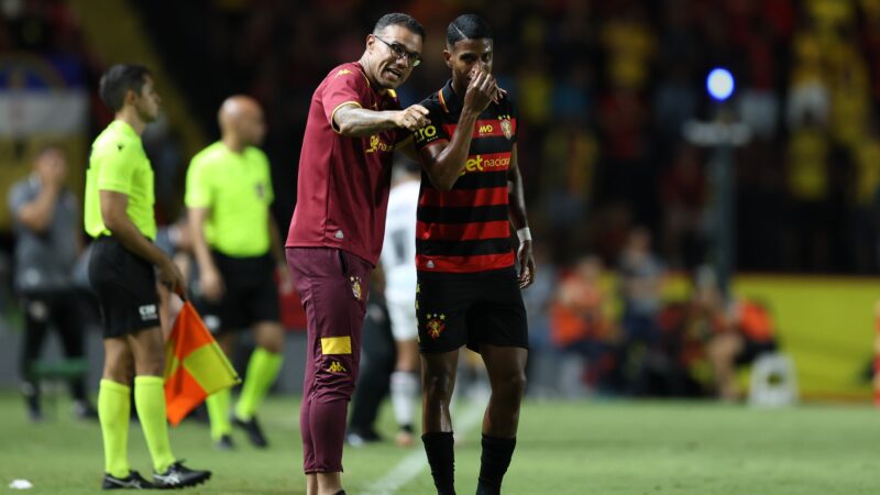 Bastidores: tensões internas e mau rendimento levam Roger à demissão no Sport