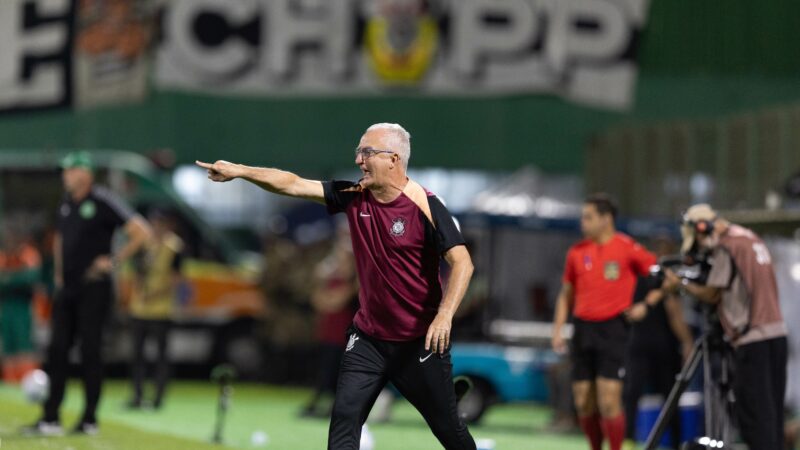 Dorival lamenta empate do Corinthians em Chapecó: “Poderíamos ter uma sorte melhor”