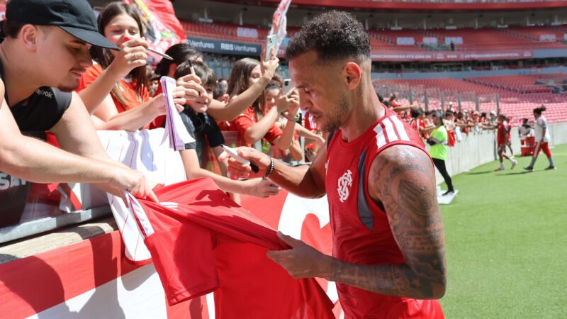 Inter realiza treino aberto à torcida no Beira-Rio; veja como foi