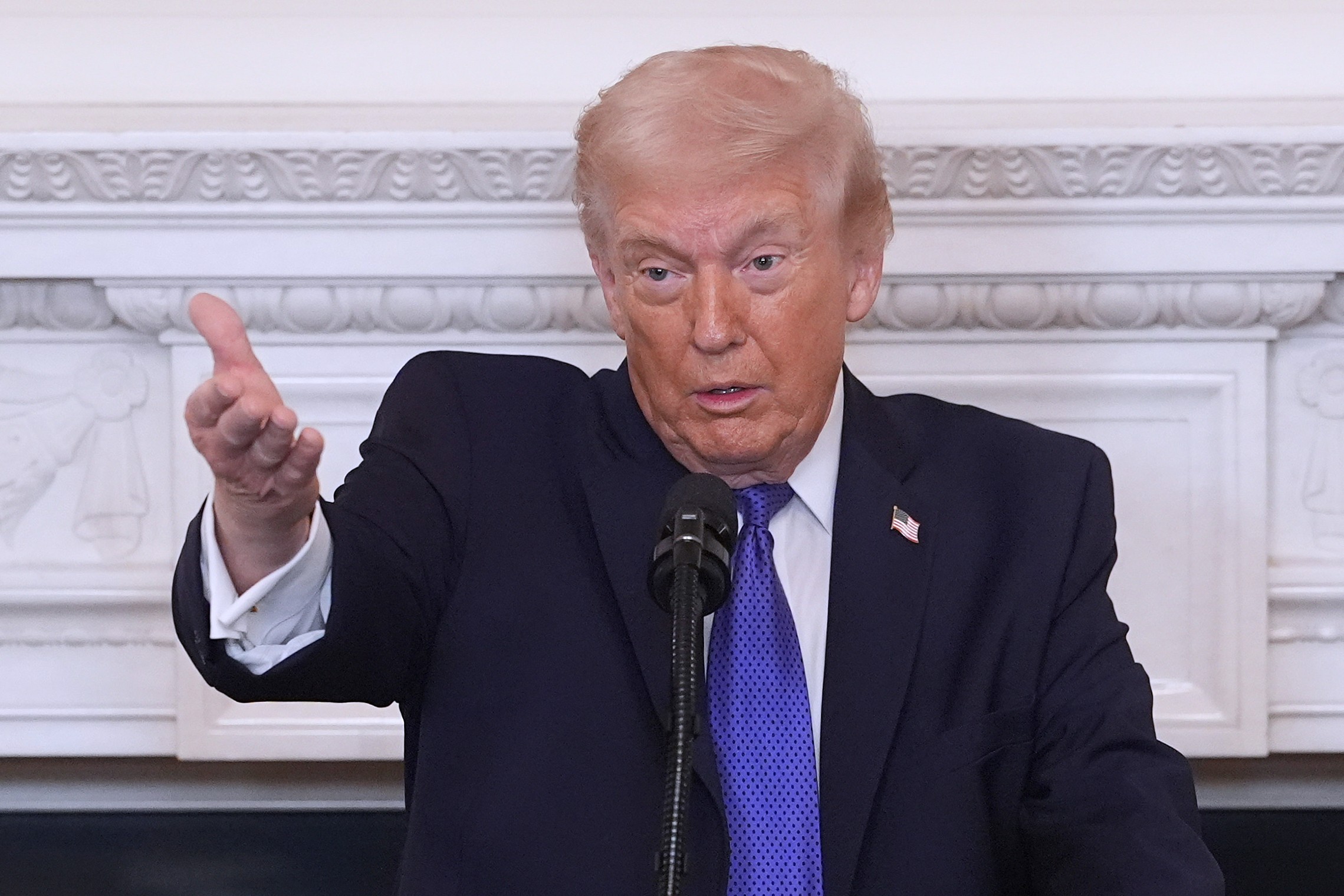 Campanha militar no Irã vai continuar até que todos os objetivos dos EUA sejam atingidos, diz Trump