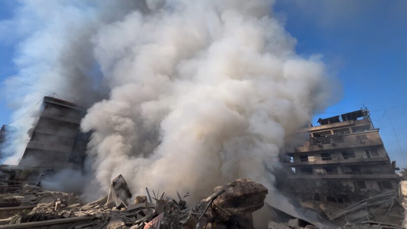 Libaneses fogem de Beirute em meio a ataques; mortos no país já passam de 100 e Hezbollah diz que não irá se render