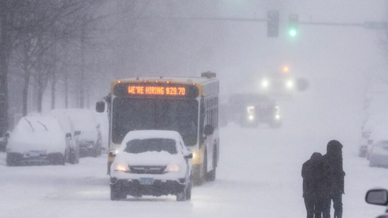 EUA têm mais de 10 mil voos atrasados ​​ou cancelados por tempestades