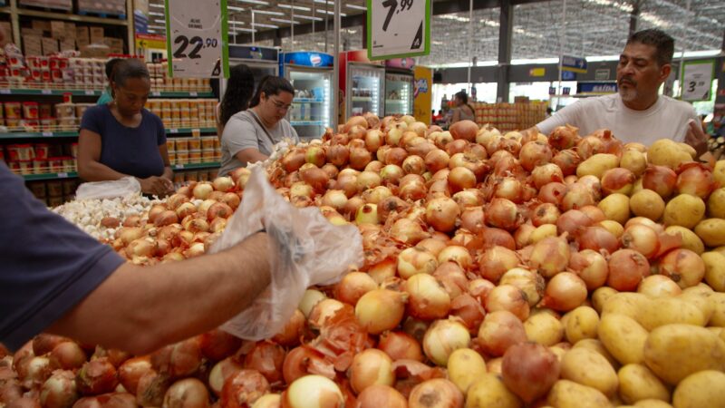 IPCA-15: preços sobem 0,44% em março, puxados por alimentação e despesas pessoais