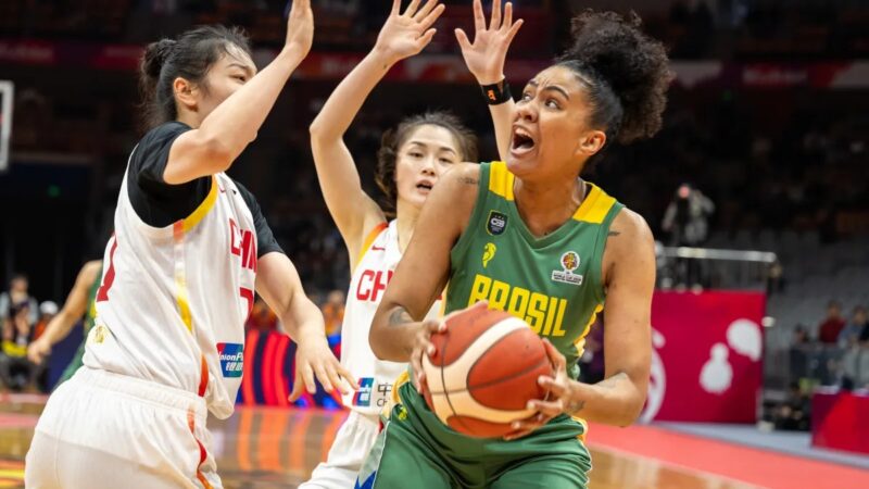 Brasil perde para a China e fica fora do Mundial feminino de basquete pela 3ª edição seguida