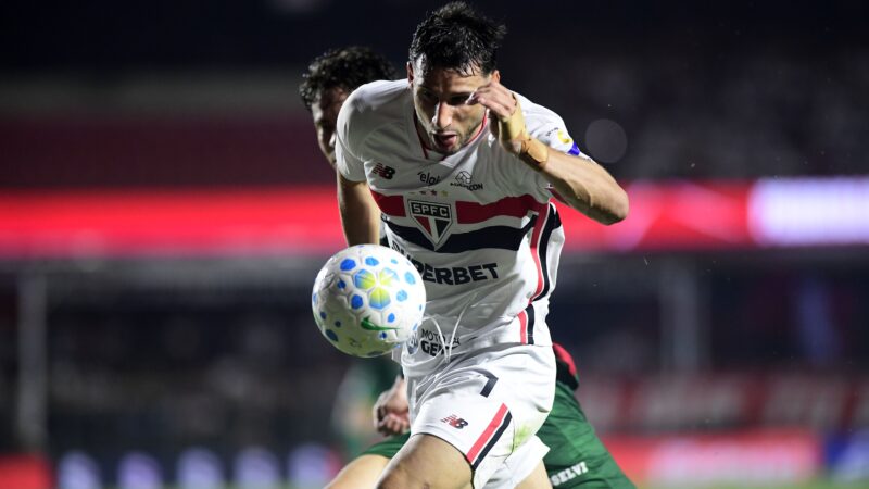 Calleri ironiza Palmeiras após derrota do São Paulo: “Faz um gol e só joga do meio-campo para trás”