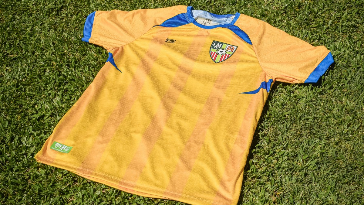 Camisa de clube da segunda divisão catarinense vira febre na Alemanha