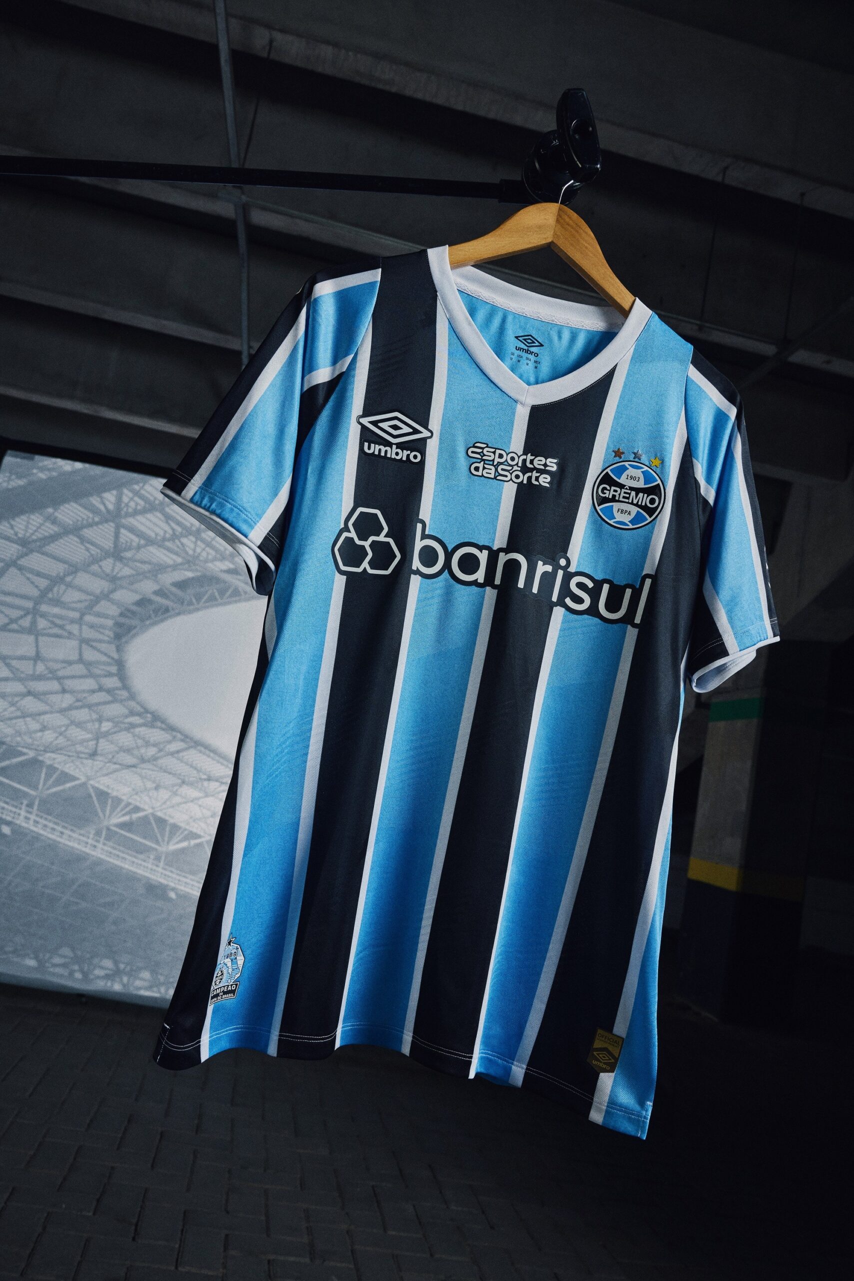 Qual a camisa do Grêmio mais bonita entre 2015 e 2025? Veja imagens e vote