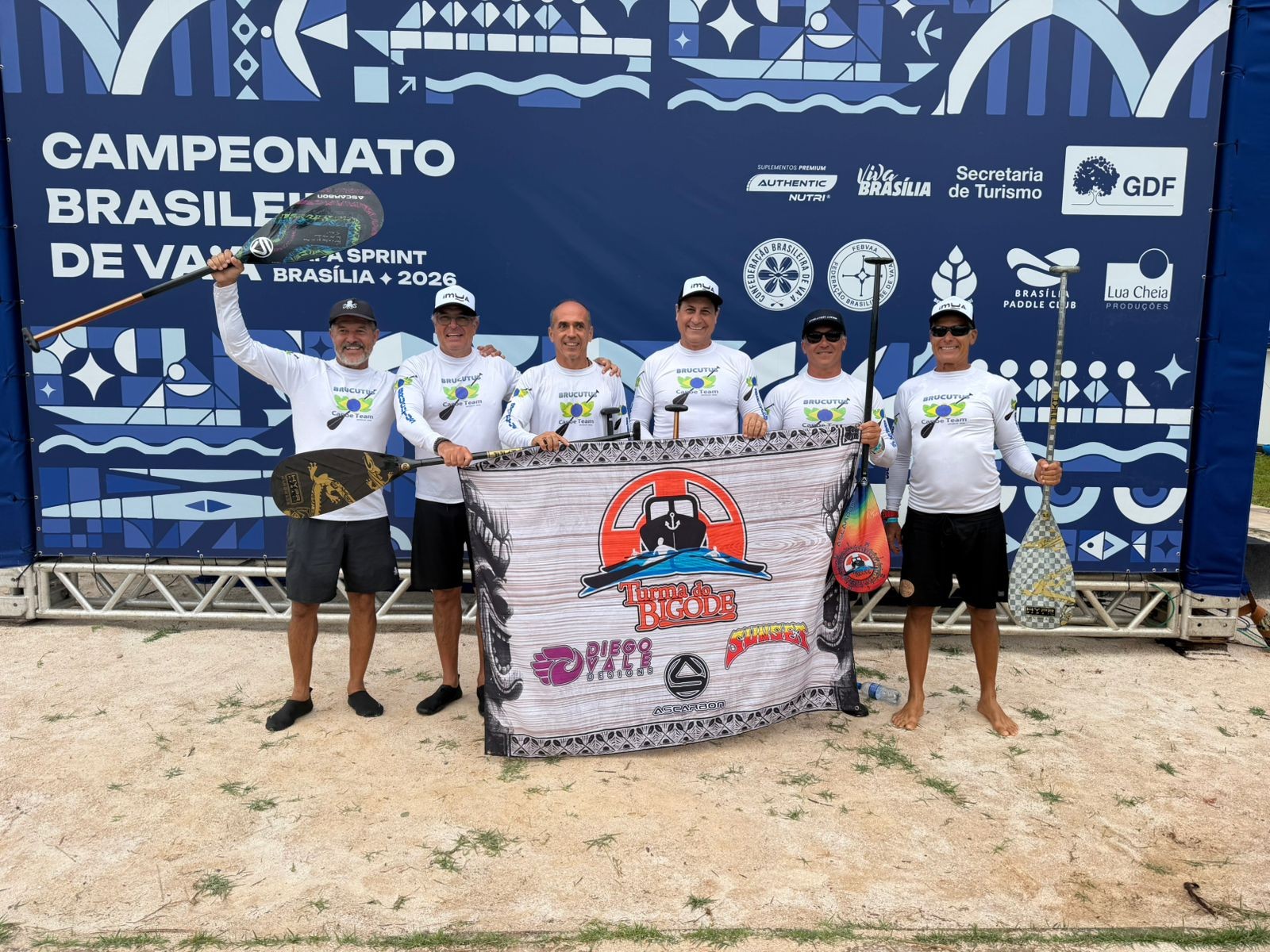 Canoístas de Santos conquistam títulos no campeonato brasileiro e garantem vaga no mundial