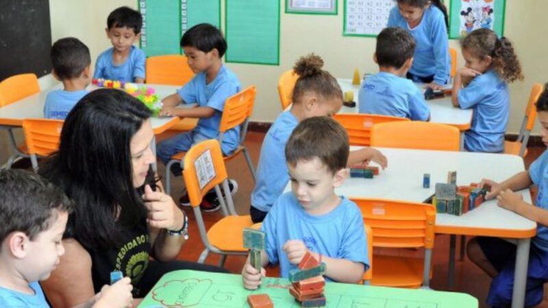 IPCA: preços sobem 0,70% em fevereiro, puxados por educação