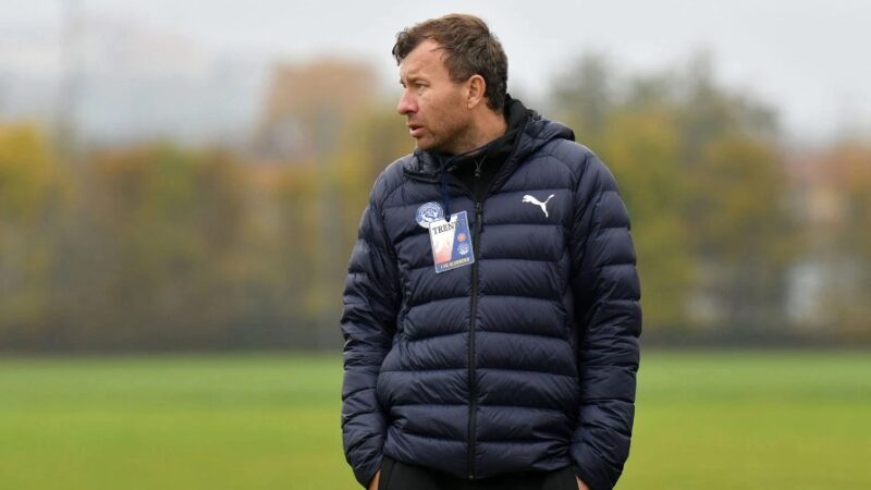 Técnico de clube feminino tcheco filmou secretamente jogadoras nos vestiários por quatro anos