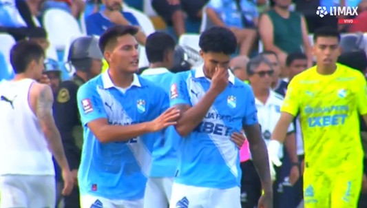 Brasileiro do Sporting Cristal acusa rival argentino de racismo no Campeonato Peruano