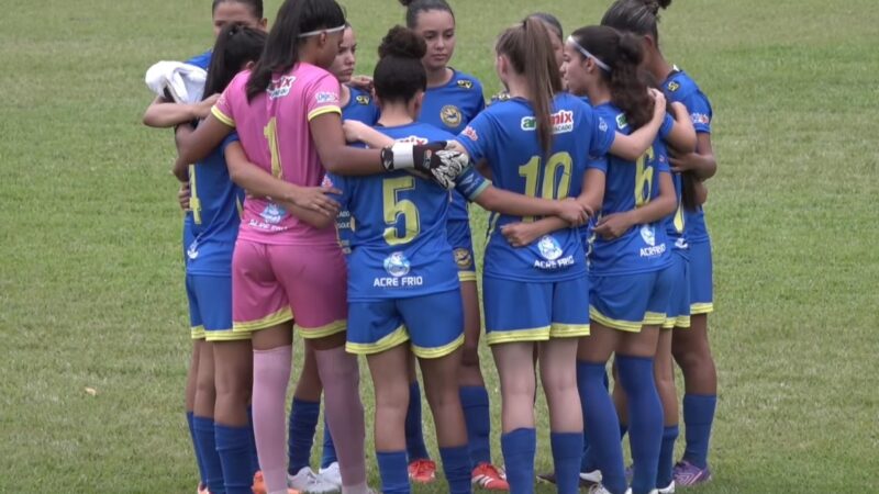 Craques do Futuro foca em treinos de marcação e finalização antes de jogo contra o Vitória