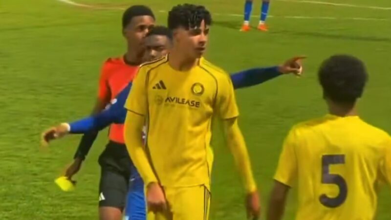 Filho de Cristiano Ronaldo discute com rival e leva cartão em clássico na base do Al-Nassr; veja