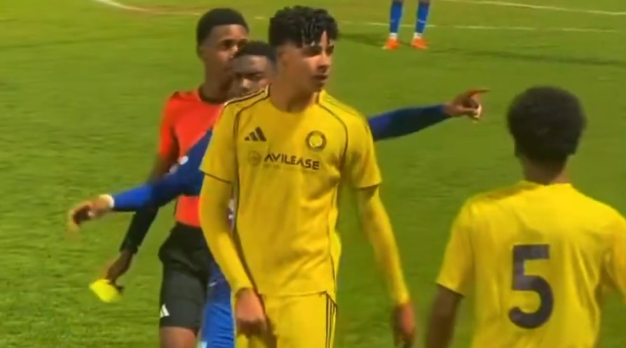 Filho de Cristiano Ronaldo discute com rival e leva cartão em clássico na base do Al-Nassr; veja