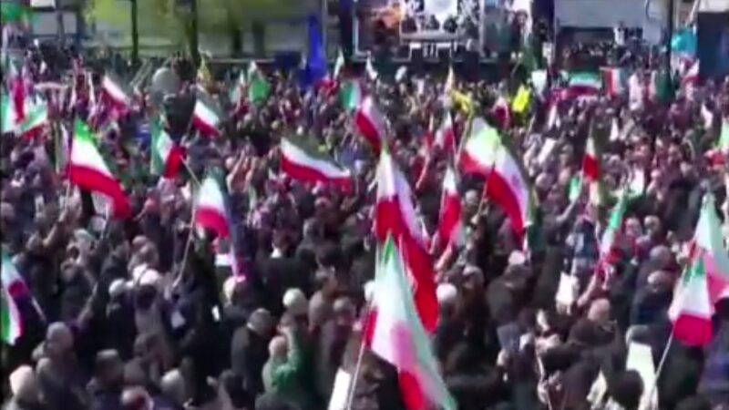 Multidão acompanha funeral de Ali Larijani, chefe de segurança do Irã morto por Israel