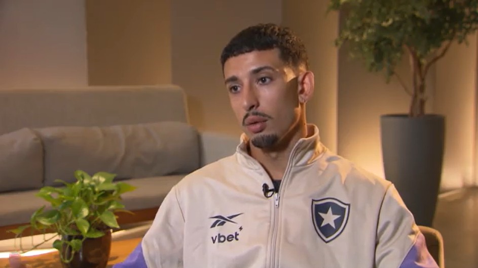 Santi Rodríguez ressurge como opção e diz que valor pago pelo Botafogo o atrapalhou no passado: “Não podia falhar”