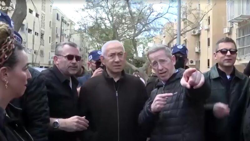 Netanyahu visita local bombardeado pelo Irã e diz que ‘Israel inteira é linha de frente’