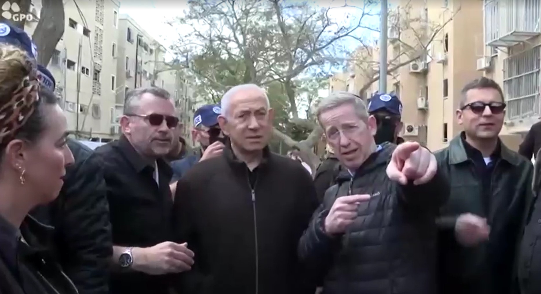 Netanyahu visita local bombardeado pelo Irã e diz que ‘Israel inteira é linha de frente’