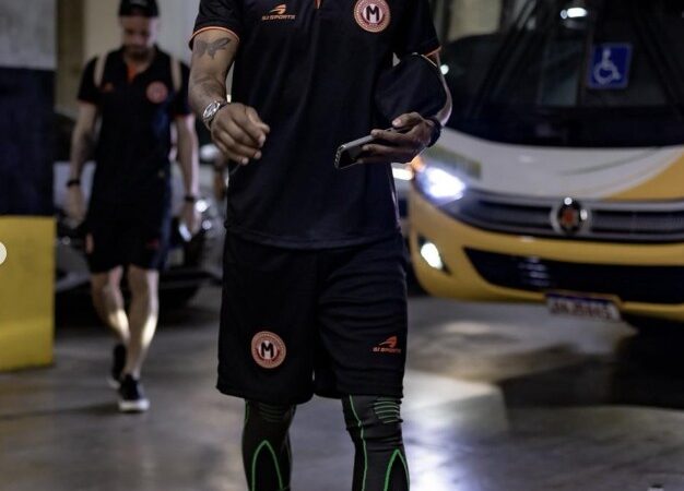 Livre após rescisão com o Manauara, Nacional encaminha acerto com Giva