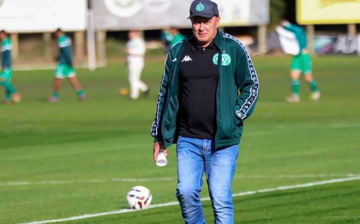 Executivo de futebol da Chapecoense pede demissão e deixa o cargo