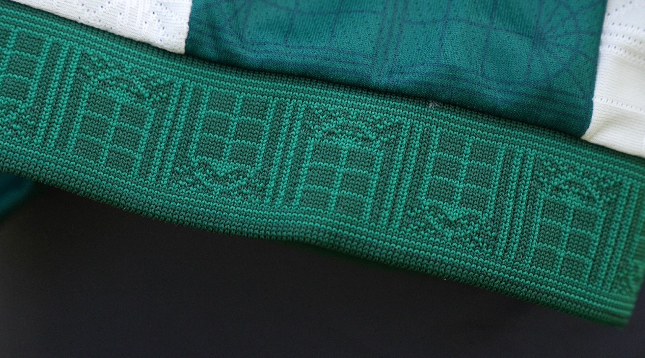 Veja os detalhes da nova camisa do Coritiba que estreia contra o Vasco