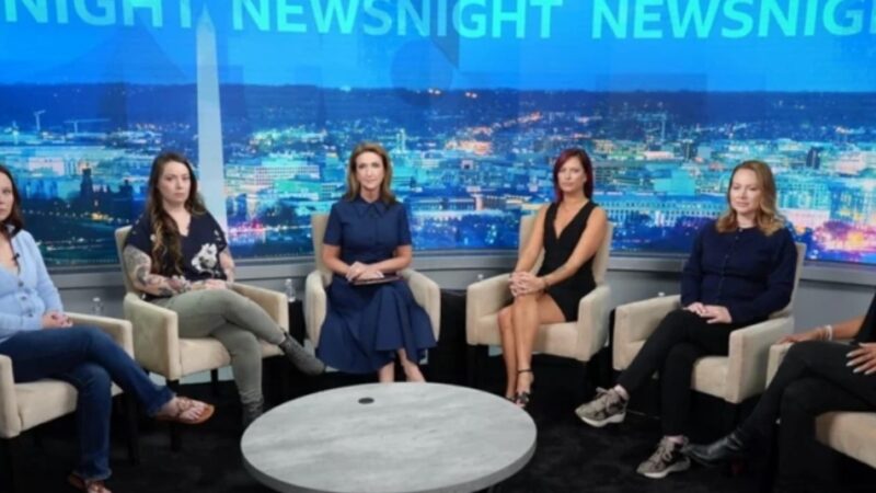 ‘Ele gostava de ver o medo nos nossos olhos’: os relatos de mulheres aliciadas por Epstein à BBC