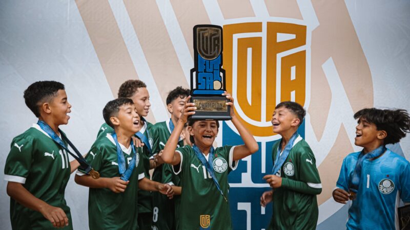 Conheça o Palmeiras sub-11 que goleou Barcelona, viralizou e tem dribles que chocaram gringos