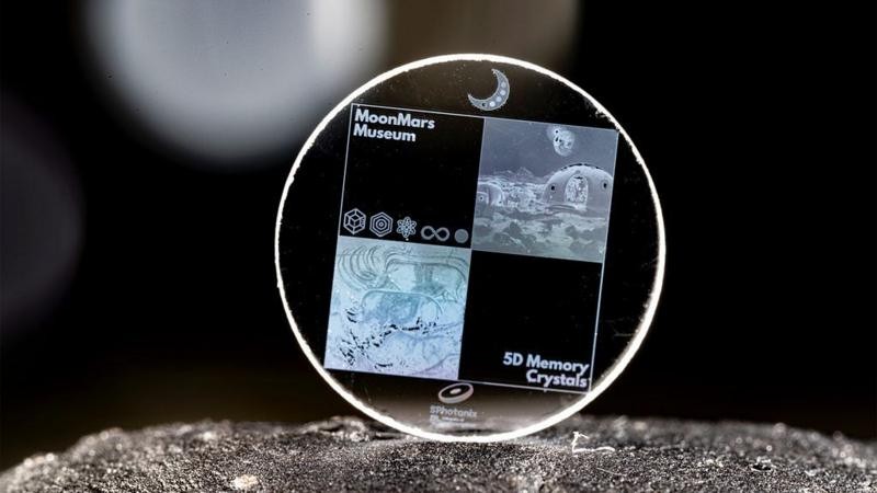 O que são os ‘cristais de memória’ que desafiam leis da física e prometem solucionar o problema do armazenamento de dados