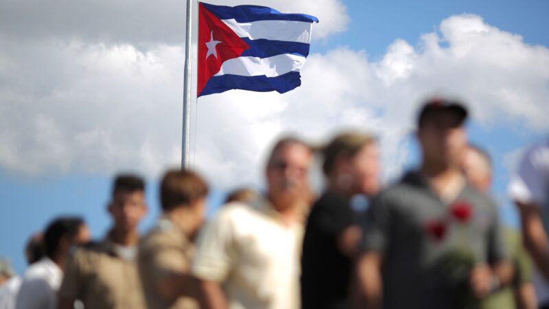 Cuba inicia libertação de presos após conversas com o Vaticano