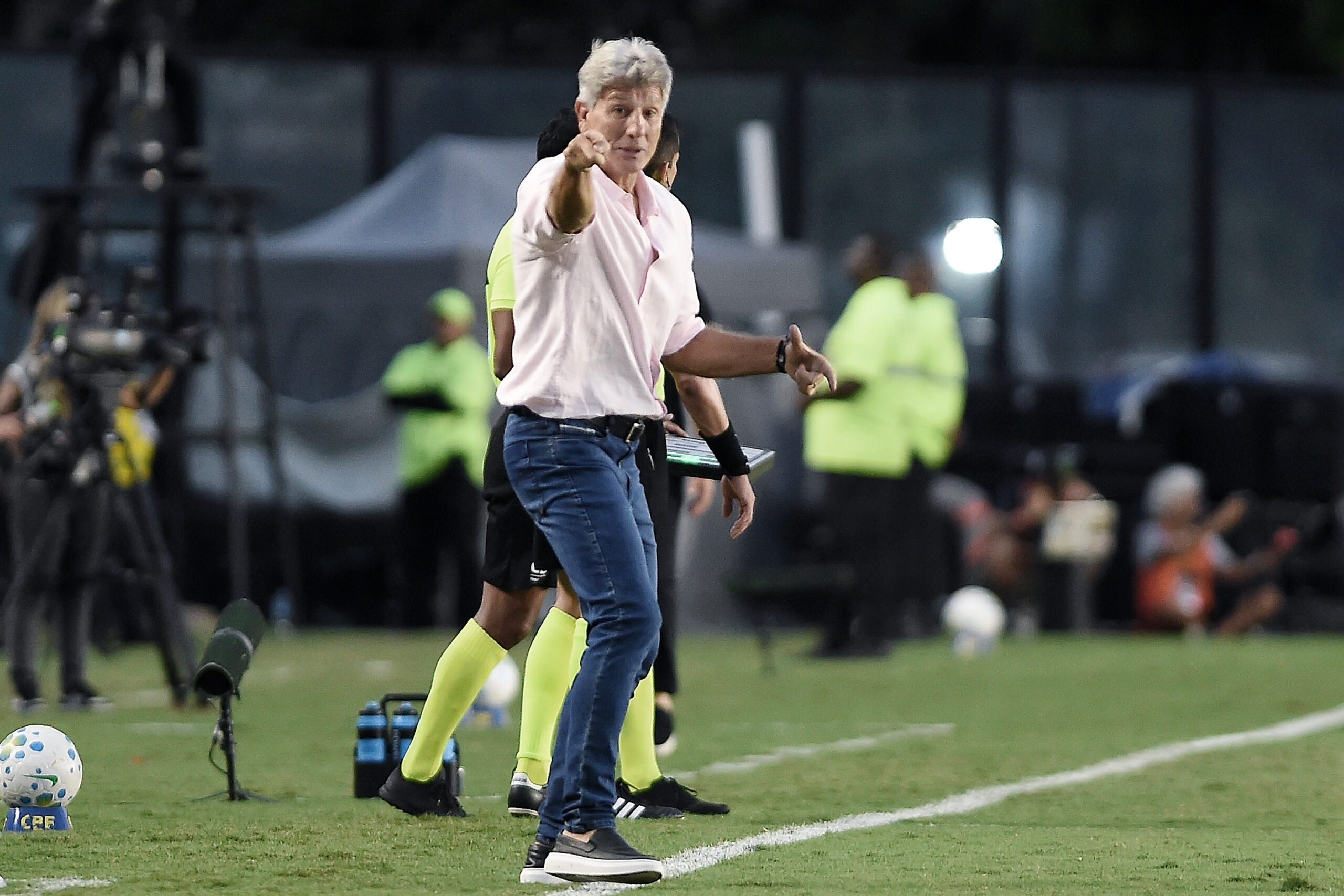 Renato Gaúcho iguala melhor começo de trabalho no Vasco na Era SAF; veja números