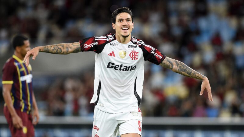 Elogiado por Leonardo Jardim no Flamengo, Pedro entra na briga pela terceira artilharia no Carioca